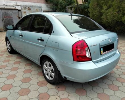 Синий Хендай Акцент, объемом двигателя 1.4 л и пробегом 102 тыс. км за 5200 $, фото 6 на Automoto.ua