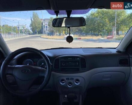 Синій Хендай Акцент, об'ємом двигуна 1.4 л та пробігом 198 тис. км за 5900 $, фото 27 на Automoto.ua