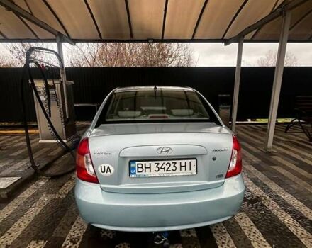 Синий Хендай Акцент, объемом двигателя 1.5 л и пробегом 304 тыс. км за 3650 $, фото 6 на Automoto.ua