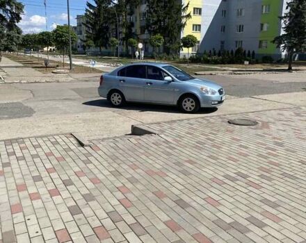 Синий Хендай Акцент, объемом двигателя 1.5 л и пробегом 225 тыс. км за 5500 $, фото 2 на Automoto.ua
