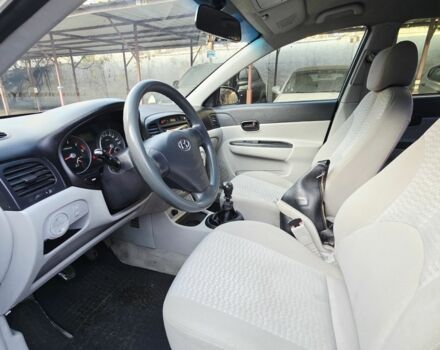 Синий Хендай Акцент, объемом двигателя 1.5 л и пробегом 185 тыс. км за 4650 $, фото 6 на Automoto.ua