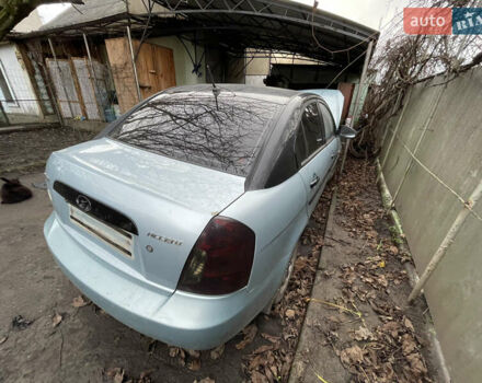 Синий Хендай Акцент, объемом двигателя 1.4 л и пробегом 250 тыс. км за 2000 $, фото 5 на Automoto.ua