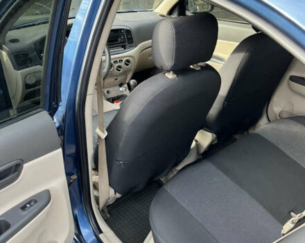 Синій Хендай Акцент, об'ємом двигуна 1.4 л та пробігом 210 тис. км за 4200 $, фото 4 на Automoto.ua