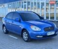 Синий Хендай Акцент, объемом двигателя 1.6 л и пробегом 263 тыс. км за 3500 $, фото 1 на Automoto.ua