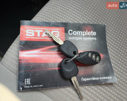 Синий Хендай Акцент, объемом двигателя 1.6 л и пробегом 335 тыс. км за 4000 $, фото 8 на Automoto.ua