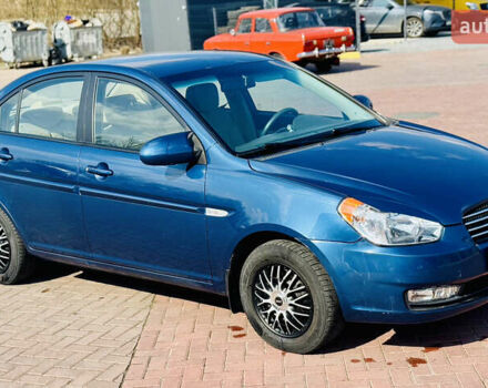 Синий Хендай Акцент, объемом двигателя 1.6 л и пробегом 335 тыс. км за 4000 $, фото 4 на Automoto.ua