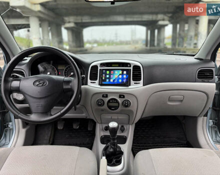 Синій Хендай Акцент, об'ємом двигуна 1.6 л та пробігом 182 тис. км за 4790 $, фото 53 на Automoto.ua