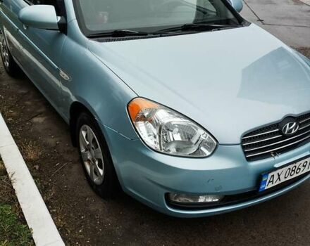 Синий Хендай Акцент, объемом двигателя 1.4 л и пробегом 257 тыс. км за 5000 $, фото 4 на Automoto.ua