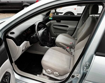 Синій Хендай Акцент, об'ємом двигуна 1.4 л та пробігом 192 тис. км за 4999 $, фото 6 на Automoto.ua