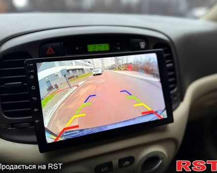 Синий Хендай Акцент, объемом двигателя 1.4 л и пробегом 131 тыс. км за 5900 $, фото 6 на Automoto.ua