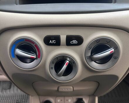 Синій Хендай Акцент, об'ємом двигуна 1.4 л та пробігом 206 тис. км за 4990 $, фото 19 на Automoto.ua