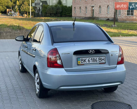 Синий Хендай Акцент, объемом двигателя 1.4 л и пробегом 230 тыс. км за 4350 $, фото 8 на Automoto.ua