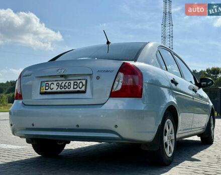 Синій Хендай Акцент, об'ємом двигуна 1.4 л та пробігом 168 тис. км за 4600 $, фото 4 на Automoto.ua
