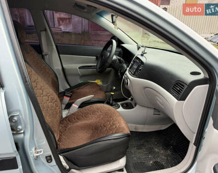 Синий Хендай Акцент, объемом двигателя 1.4 л и пробегом 82 тыс. км за 5500 $, фото 10 на Automoto.ua