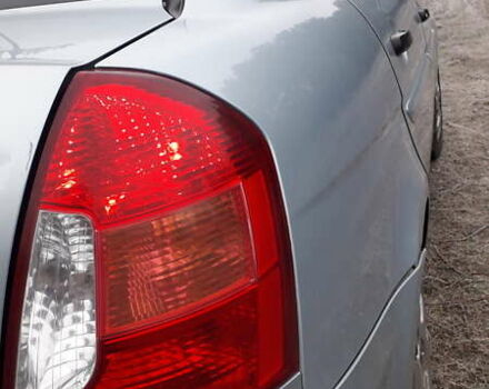 Синий Хендай Акцент, объемом двигателя 1.4 л и пробегом 247 тыс. км за 4500 $, фото 11 на Automoto.ua