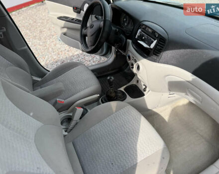 Синій Хендай Акцент, об'ємом двигуна 1.4 л та пробігом 333 тис. км за 3999 $, фото 13 на Automoto.ua