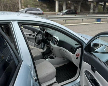 Синій Хендай Акцент, об'ємом двигуна 1.6 л та пробігом 182 тис. км за 4790 $, фото 41 на Automoto.ua