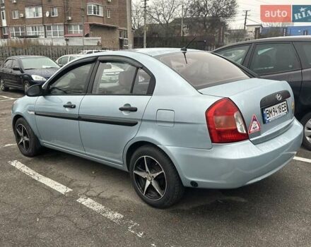 Синий Хендай Акцент, объемом двигателя 1.4 л и пробегом 220 тыс. км за 5200 $, фото 3 на Automoto.ua