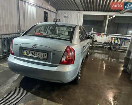 Синий Хендай Акцент, объемом двигателя 1.4 л и пробегом 167 тыс. км за 5400 $, фото 2 на Automoto.ua