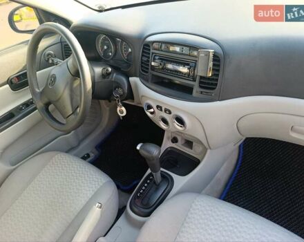 Синій Хендай Акцент, об'ємом двигуна 1.4 л та пробігом 215 тис. км за 4700 $, фото 4 на Automoto.ua