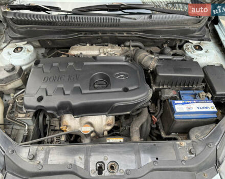 Хендай Акцент 2009 в Киеве на Automoto.ua Синий Хендай Акцент, объемом двигателя 1.4 л и пробегом 167 тыс. км за 5400 $, фото 10 на Automoto.ua