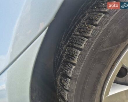 Хендай Акцент 2010 в Ивано-Франковске на Automoto.ua Синий Хендай Акцент, объемом двигателя 1.4 л и пробегом 88 тыс. км за 5750 $, фото 27 на Automoto.ua