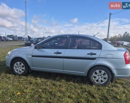 Хендай Акцент 2010 в Ивано-Франковске на Automoto.ua Синий Хендай Акцент, объемом двигателя 1.4 л и пробегом 88 тыс. км за 5750 $, фото 4 на Automoto.ua