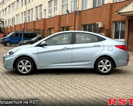 Синий Хендай Акцент, объемом двигателя 1.4 л и пробегом 49 тыс. км за 8750 $, фото 5 на Automoto.ua