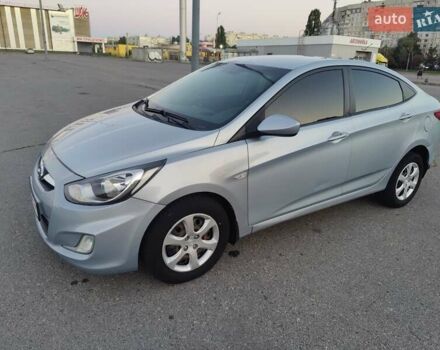 Синий Хендай Акцент, объемом двигателя 1.6 л и пробегом 209 тыс. км за 6500 $, фото 9 на Automoto.ua