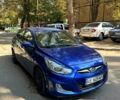 Синий Хендай Акцент, объемом двигателя 1.4 л и пробегом 195 тыс. км за 7000 $, фото 2 на Automoto.ua