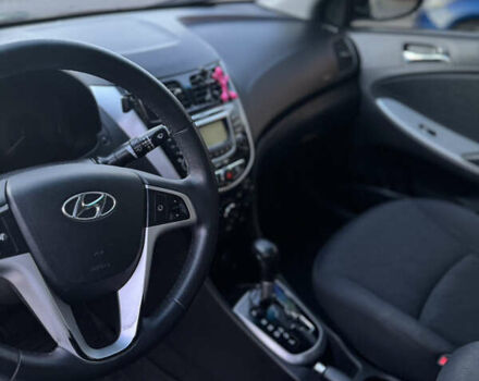 Синій Хендай Акцент, об'ємом двигуна 1.4 л та пробігом 138 тис. км за 7000 $, фото 4 на Automoto.ua