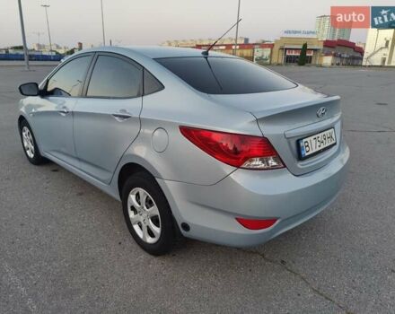 Синий Хендай Акцент, объемом двигателя 1.6 л и пробегом 209 тыс. км за 6500 $, фото 6 на Automoto.ua