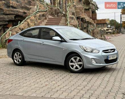 Синій Хендай Акцент, об'ємом двигуна 1.4 л та пробігом 49 тис. км за 8750 $, фото 4 на Automoto.ua