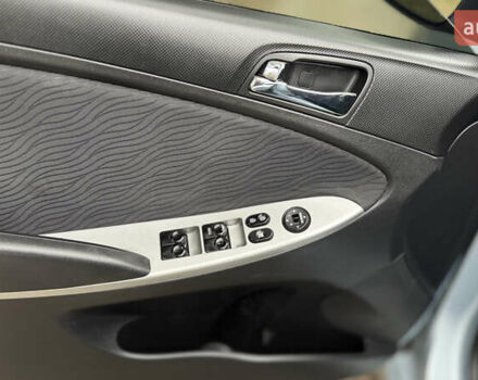 Синий Хендай Акцент, объемом двигателя 1.59 л и пробегом 265 тыс. км за 6950 $, фото 26 на Automoto.ua