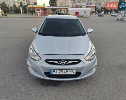 Синий Хендай Акцент, объемом двигателя 1.6 л и пробегом 209 тыс. км за 6500 $, фото 2 на Automoto.ua