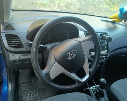 Синій Хендай Акцент, об'ємом двигуна 1.4 л та пробігом 107 тис. км за 6200 $, фото 9 на Automoto.ua