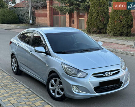 Синій Хендай Акцент, об'ємом двигуна 1.4 л та пробігом 142 тис. км за 8800 $, фото 13 на Automoto.ua