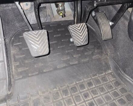 Синій Хендай Акцент, об'ємом двигуна 1.4 л та пробігом 180 тис. км за 7000 $, фото 6 на Automoto.ua