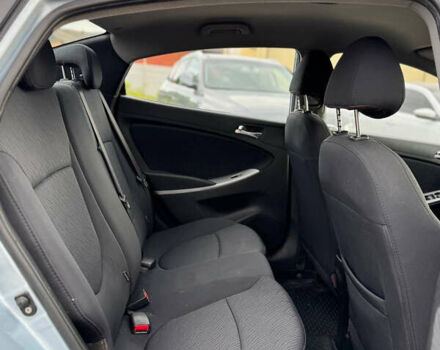 Синій Хендай Акцент, об'ємом двигуна 1.6 л та пробігом 163 тис. км за 8100 $, фото 3 на Automoto.ua