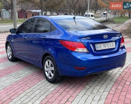 Синий Хендай Акцент, объемом двигателя 1.4 л и пробегом 168 тыс. км за 6600 $, фото 5 на Automoto.ua