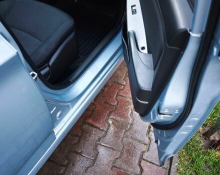 Синий Хендай Акцент, объемом двигателя 1.4 л и пробегом 160 тыс. км за 7500 $, фото 2 на Automoto.ua