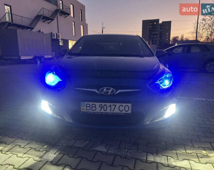 Синий Хендай Акцент, объемом двигателя 1.4 л и пробегом 74 тыс. км за 9200 $, фото 14 на Automoto.ua