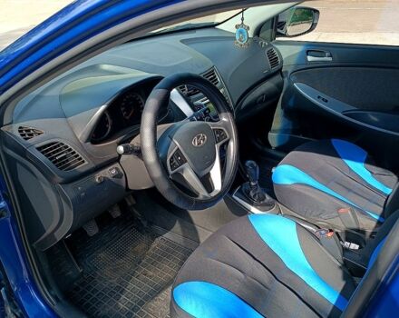 Синій Хендай Акцент, об'ємом двигуна 1.4 л та пробігом 210 тис. км за 6700 $, фото 5 на Automoto.ua