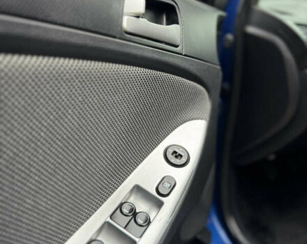 Синий Хендай Акцент, объемом двигателя 1.4 л и пробегом 189 тыс. км за 6750 $, фото 16 на Automoto.ua