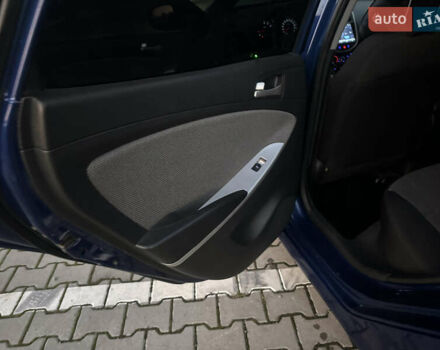 Синий Хендай Акцент, объемом двигателя 1.4 л и пробегом 74 тыс. км за 9200 $, фото 8 на Automoto.ua