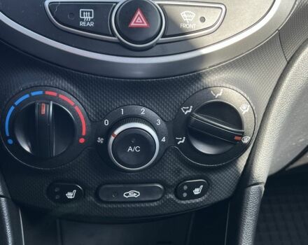 Синій Хендай Акцент, об'ємом двигуна 1.4 л та пробігом 43 тис. км за 8900 $, фото 5 на Automoto.ua