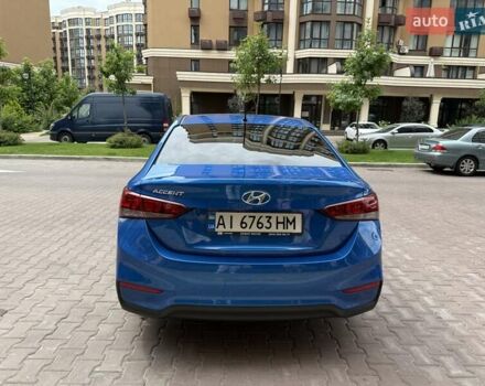 Синій Хендай Акцент, об'ємом двигуна 1.37 л та пробігом 82 тис. км за 11999 $, фото 3 на Automoto.ua