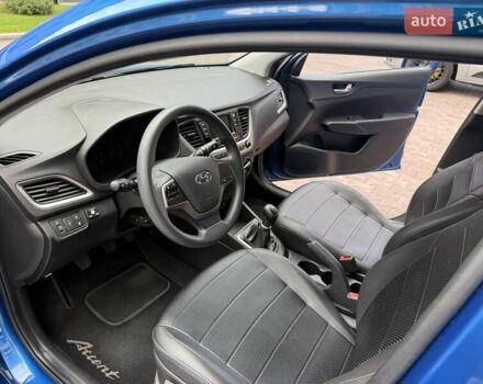 Синій Хендай Акцент, об'ємом двигуна 1.37 л та пробігом 82 тис. км за 11999 $, фото 9 на Automoto.ua