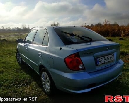 Синий Хендай Акцент, объемом двигателя 1.3 л и пробегом 210 тыс. км за 3000 $, фото 4 на Automoto.ua