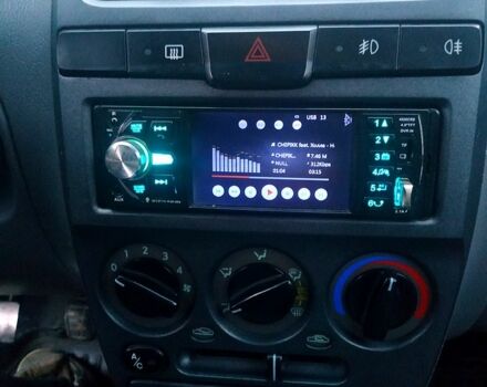 Синий Хендай Акцент, объемом двигателя 1.3 л и пробегом 210 тыс. км за 3000 $, фото 8 на Automoto.ua